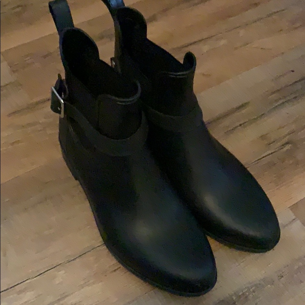 Black Rain Boots